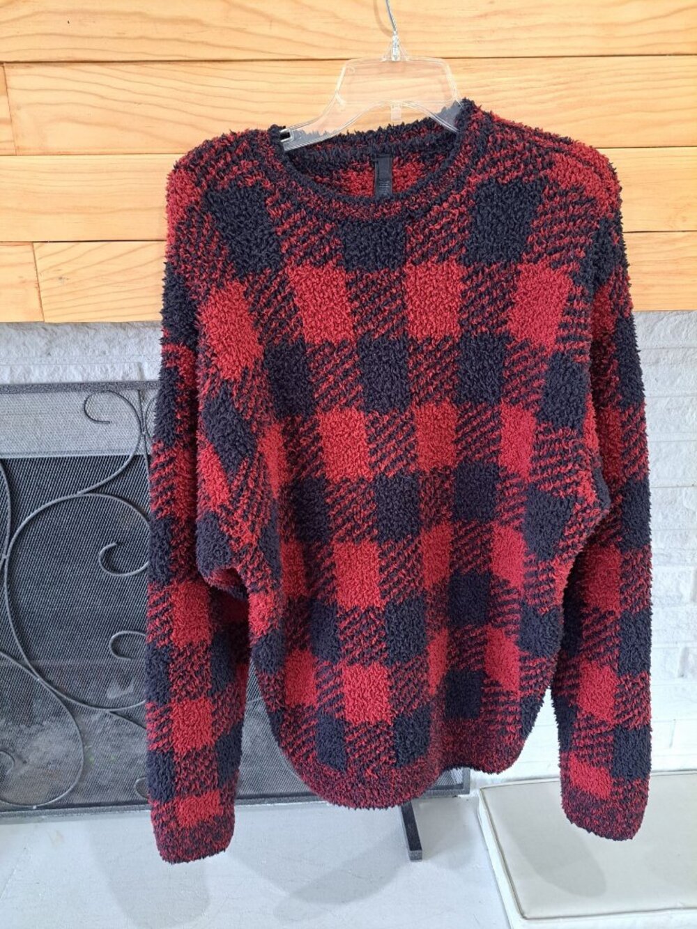 Skims Cozy Buffalo Plaid Knit Pullover Sweater Red & Black Womens L/XL Warm - Picture 2 of 10